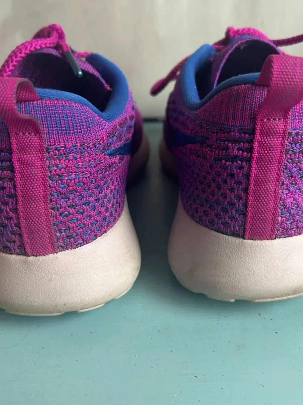 Nike women roshe